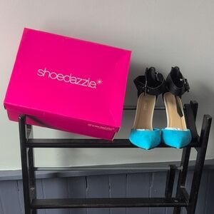 Shoe Dazzle Black and Turquoise Heels